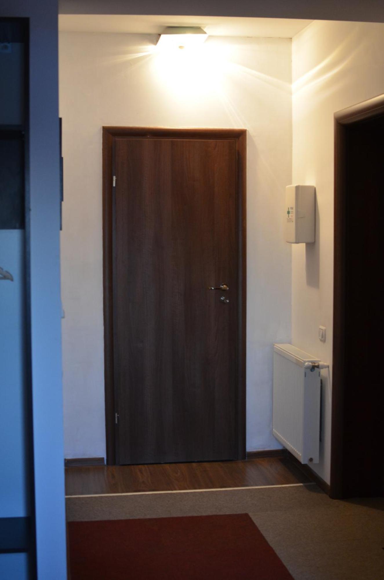 Vila Cu Trandafiri Cozy Apartments 2 Camere Bragadiru Экстерьер фото