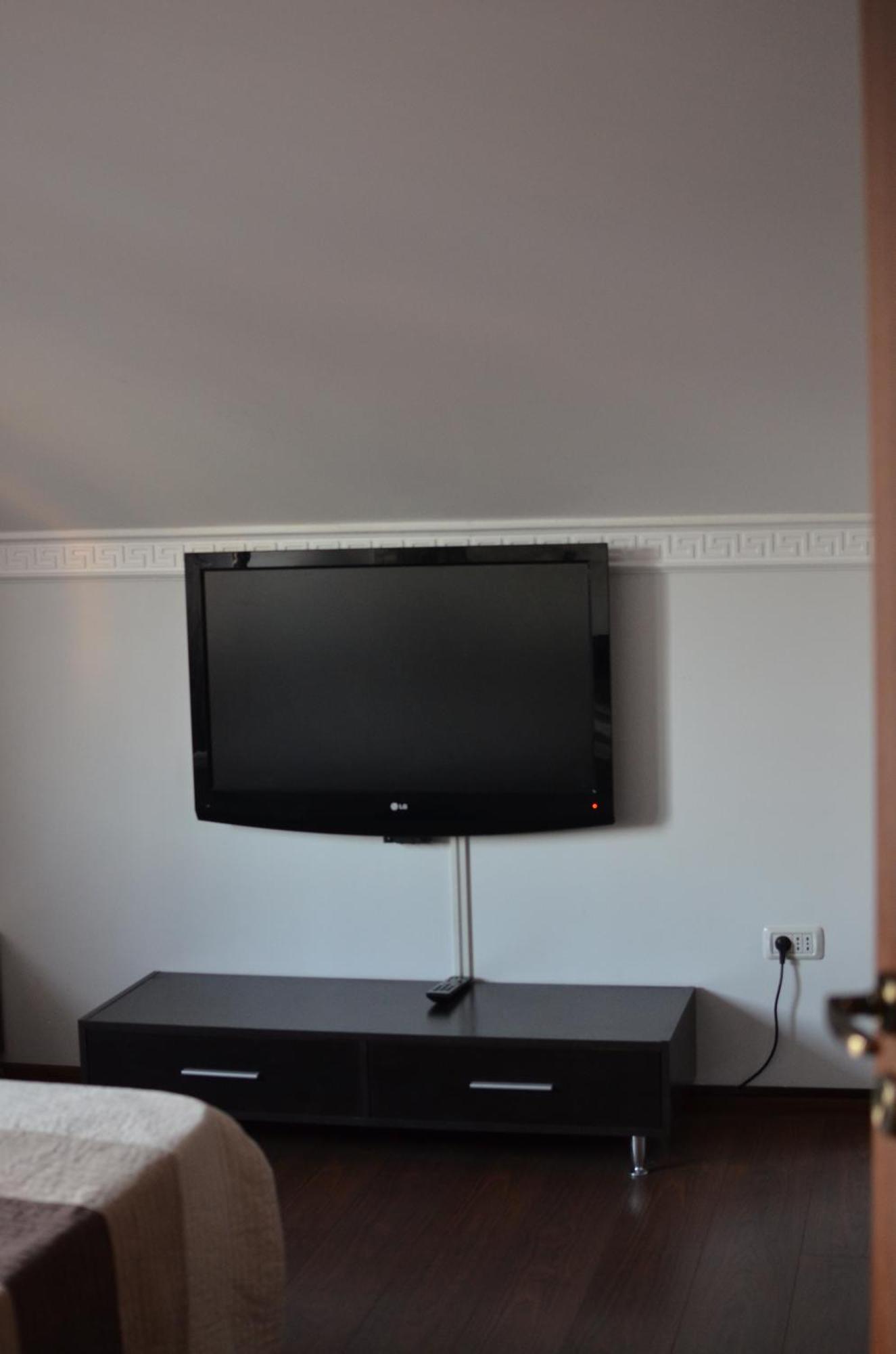 Vila Cu Trandafiri Cozy Apartments 2 Camere Bragadiru Экстерьер фото